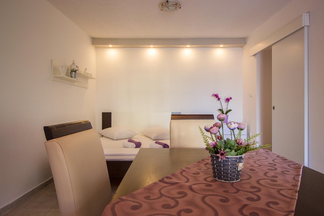 Apartments Hajdi Duce Luaran gambar